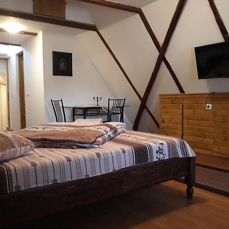 Casa Marcus Διαμέρισμα Σιγκισοάρα Δωμάτιο φωτογραφία